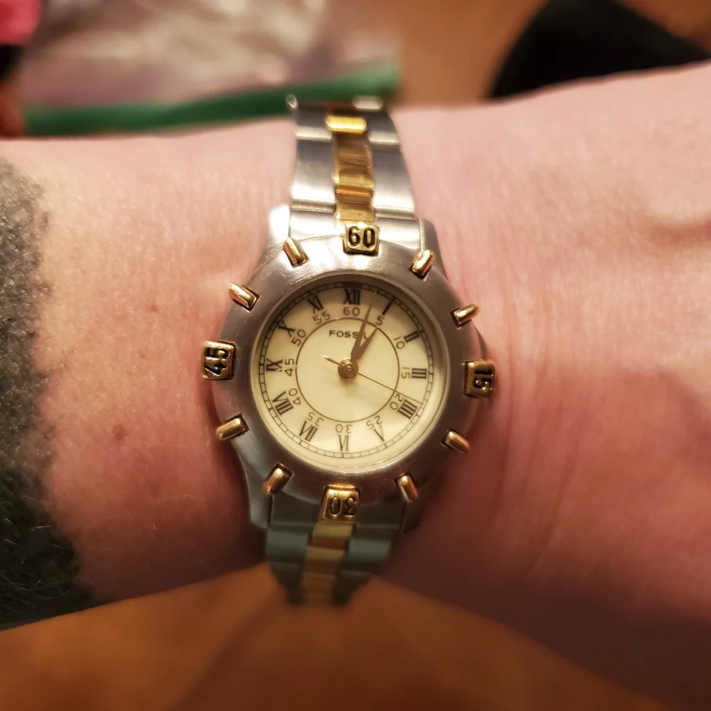 Fossil Two Toned Brushed Silver & Polished Gold Tone Watch